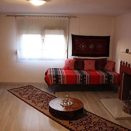 Apartment Traditional House 